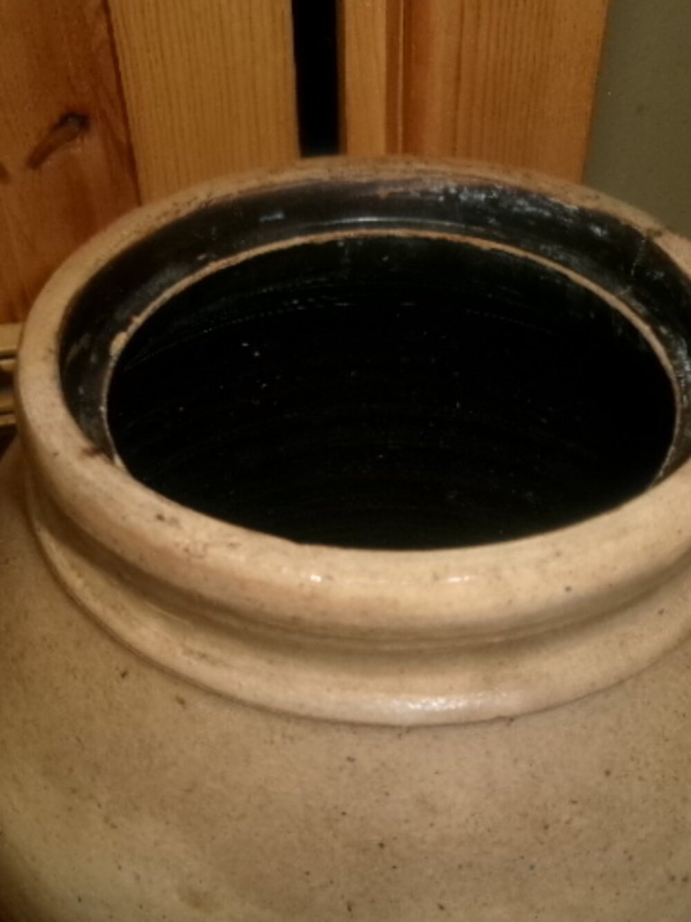 antique 1880 2 gal stoneware salt glaze crock jar or butter jar 10.5 H 8.5 w - Picture 6 of 7